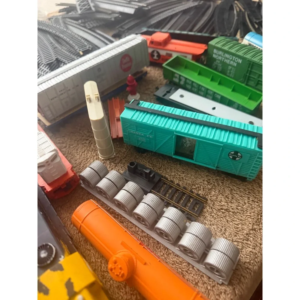 Vintage HO Scale Train Lot Tyco Santa Fe Burlington Northern Track Power LOT200+